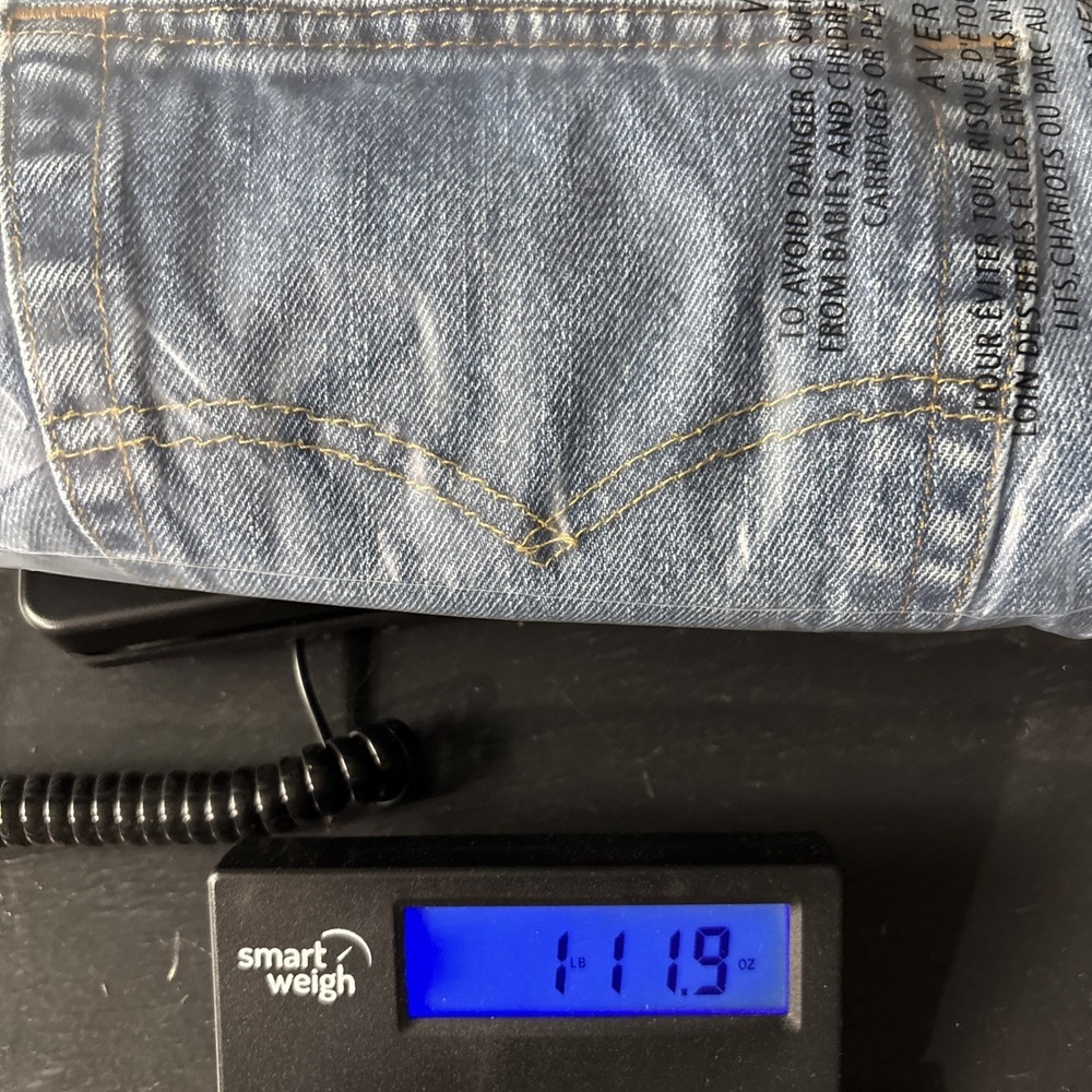 Medium-Dark‎ Wash Buttonfly Levi's 501 Jeans 38x32 - Picture 9 of 9